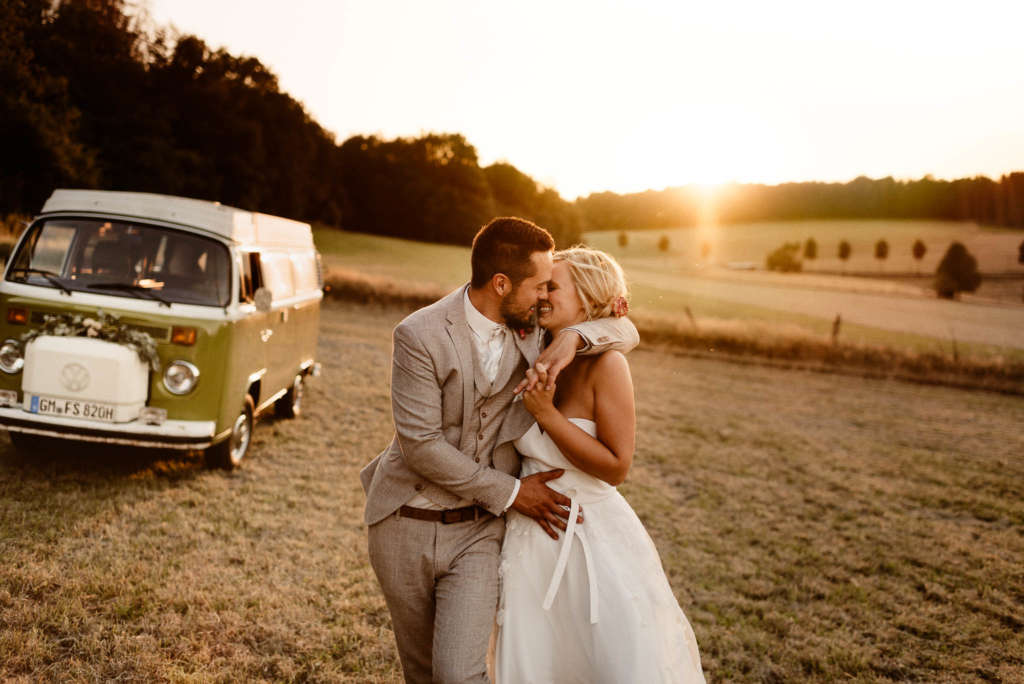 Hochzeitsfotograf Paarshooting im Sonnenuntergang coole Fotos bebright photography