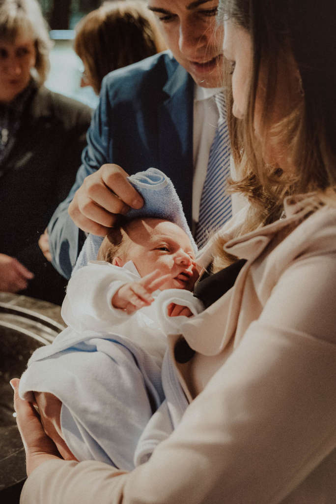 Fotograf Taufe Fotos Evangelische Taufe Duesseldorf Lierenfeld St Michael 1600 60 12