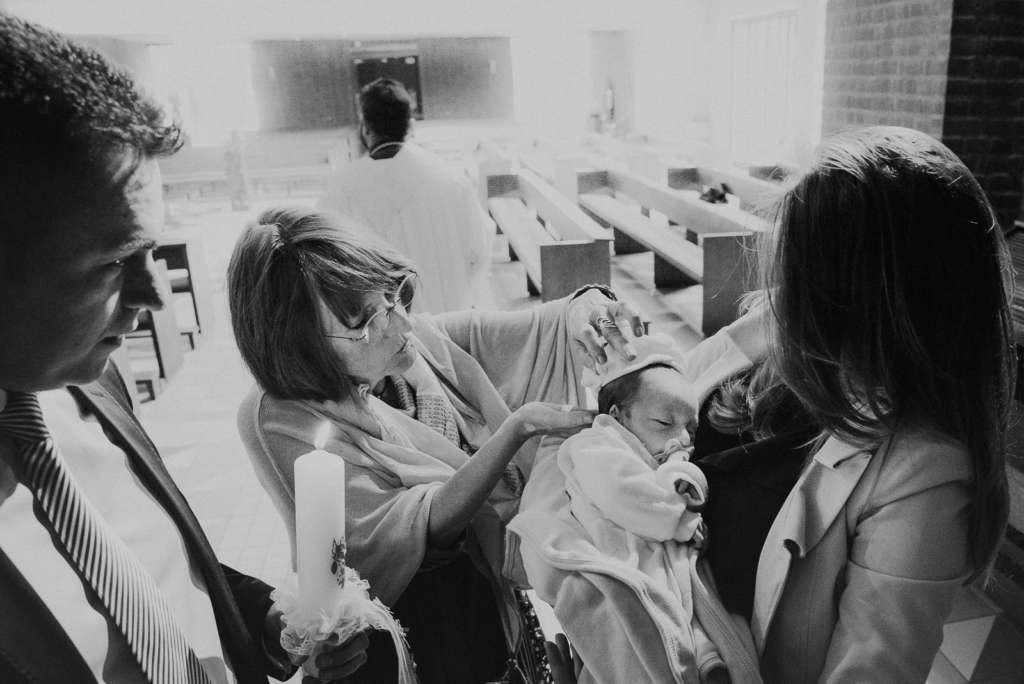 Fotograf Taufe Fotos Evangelische Taufe Duesseldorf Lierenfeld St Michael 1600 60 14