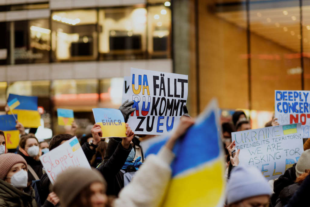 Duesseldorf Demo Ukraine 24.02.2022 Schadowplatz photo Jan Breitmeier 12