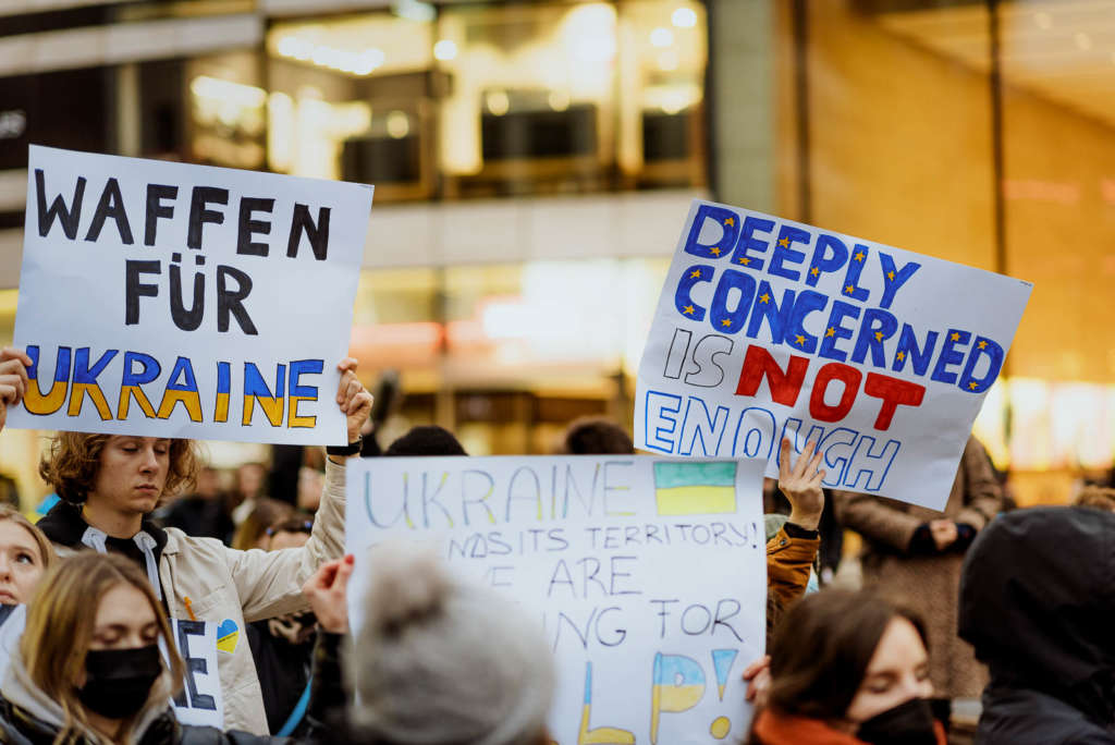 Duesseldorf Demo Ukraine 24.02.2022 Schadowplatz photo Jan Breitmeier 16