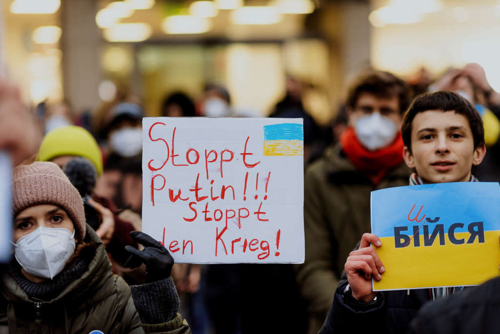Duesseldorf Demo Ukraine 24.02.2022 Schadowplatz photo Jan Breitmeier 18