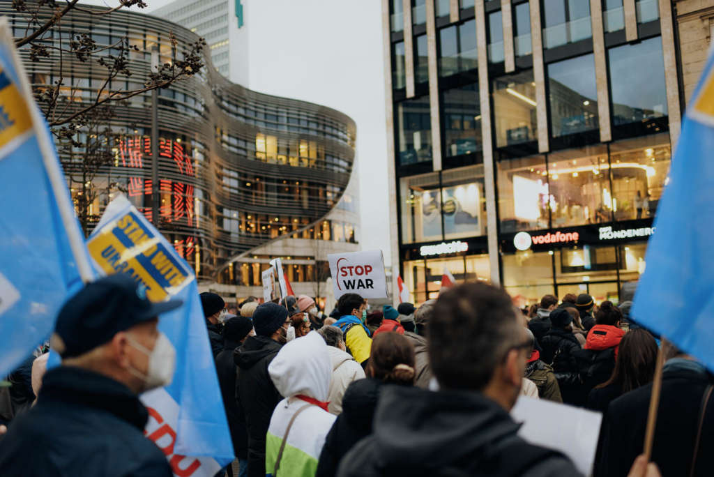 Duesseldorf Demo Ukraine 24.02.2022 Schadowplatz photo Jan Breitmeier 20