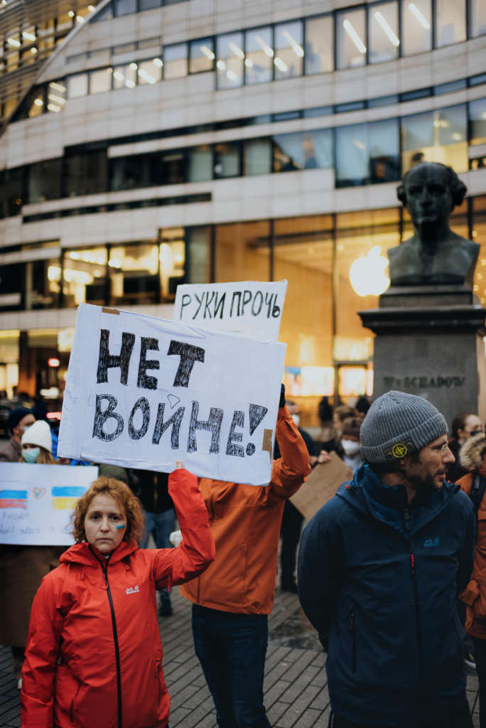 Duesseldorf Demo Ukraine 24.02.2022 Schadowplatz photo Jan Breitmeier 21