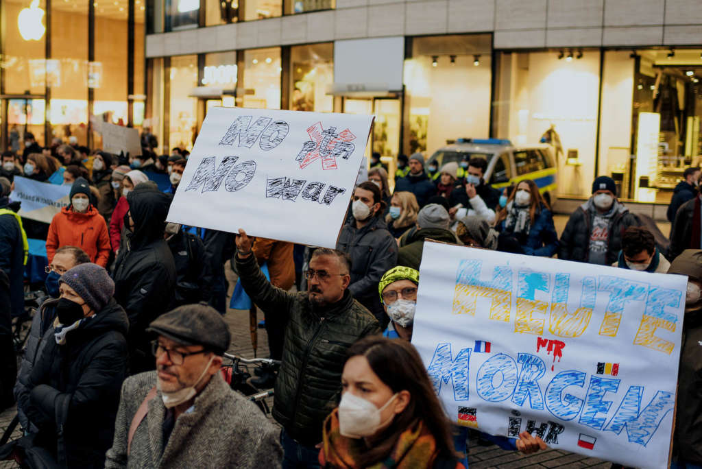 Duesseldorf Demo Ukraine 24.02.2022 Schadowplatz photo Jan Breitmeier 27