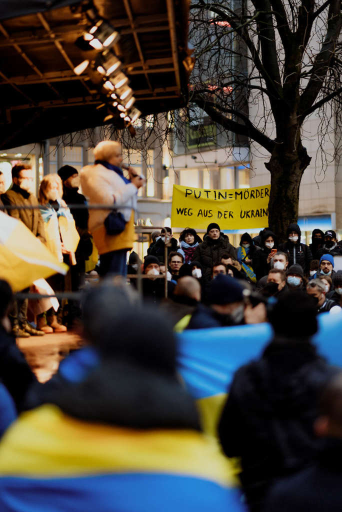 Duesseldorf Demo Ukraine 24.02.2022 Schadowplatz photo Jan Breitmeier 30