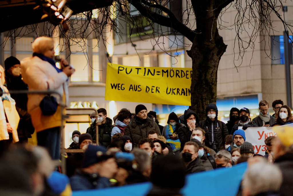 Duesseldorf Demo Ukraine 24.02.2022 Schadowplatz photo Jan Breitmeier 31