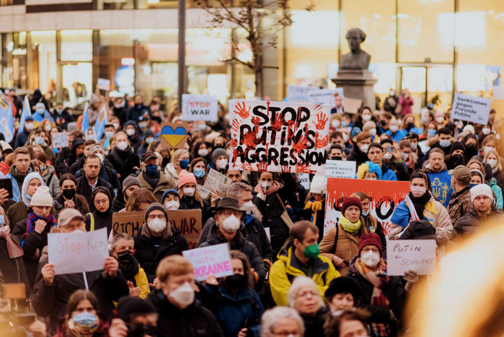 Duesseldorf Demo Ukraine 24.02.2022 Schadowplatz photo Jan Breitmeier 42