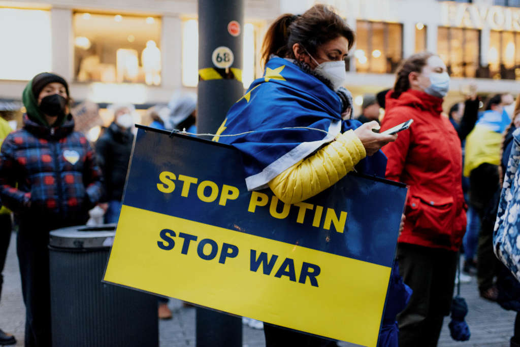 Duesseldorf Demo Ukraine 24.02.2022 Schadowplatz photo Jan Breitmeier 44