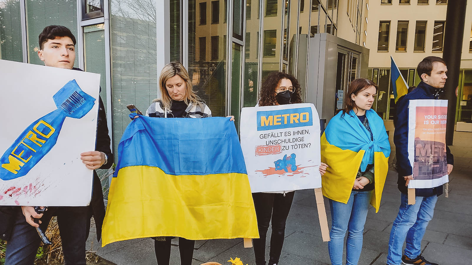 Demo Metro 24 03 2022 Duesseldorf 002 1600 60