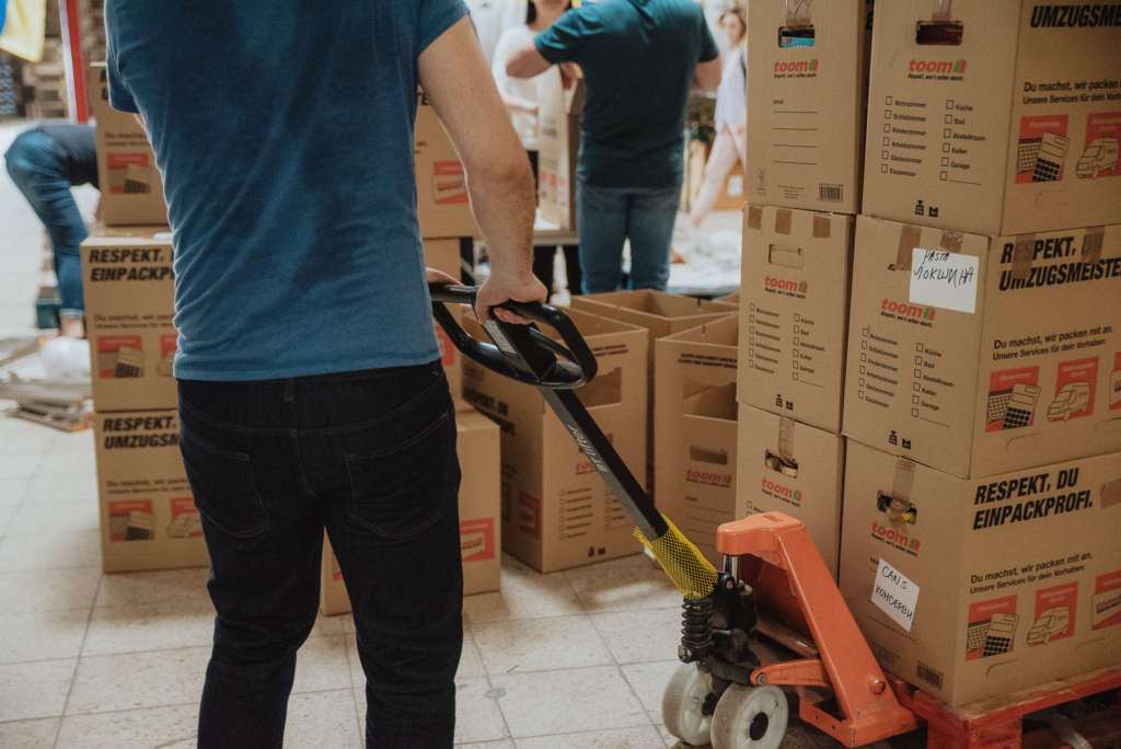 humanity help ukraine 01 05 2022 cologne Blau Gelbes Kreuz e V and MARKIT bebright photography 048